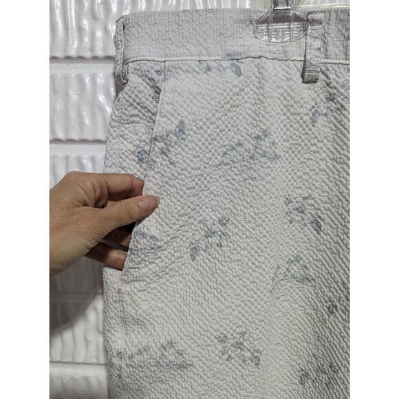 PGA Tour Men's White Gray Island Print Seersucker Flat Front Golf Shorts Size 42 - Picture 5 of 6